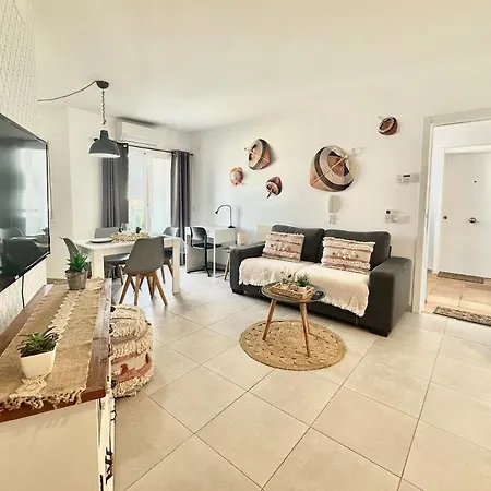 Candy Pop - Ac, High Speed Internet ,desk With Natural Light, Pool And Two Terraces 아파트 코라레호