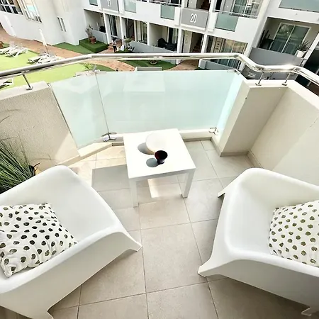 아파트 Candy Pop - Ac, High Speed Internet ,desk With Natural Light, Pool And Two Terraces *