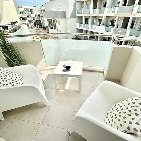 Apartment Candy Pop - Ac, High Speed Internet ,desk With Natural Light, Pool And Two Terraces Corralejo