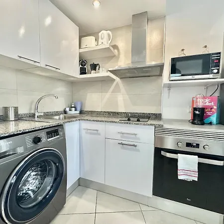 Daire Candy Pop - Ac, High Speed Internet ,desk With Natural Light, Pool And Two Terraces Corralejo