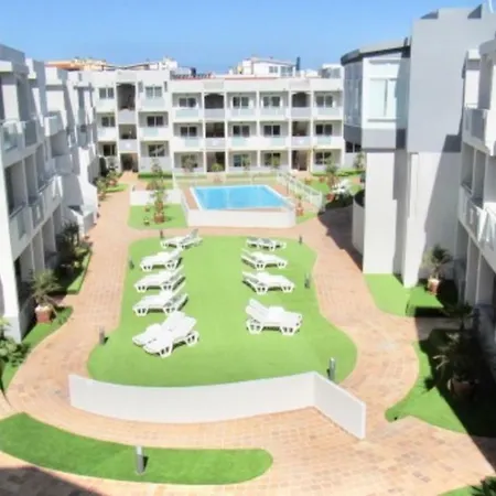 Apartment Candy Pop - Ac, High Speed Internet ,desk With Natural Light, Pool And Two Terraces