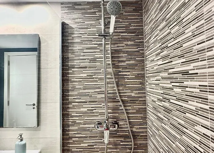 Candy Pop - Ac, High Speed Internet ,desk With Natural Light, Pool And Two Terraces Appartement